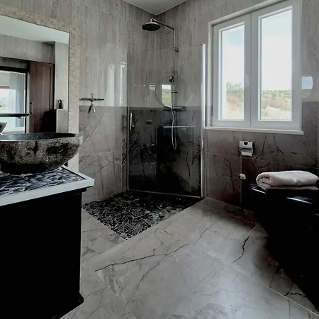 Oliven Penthouse Διαμέρισμα Sutivan