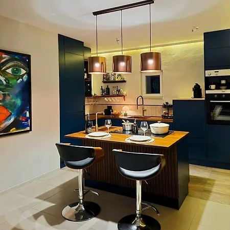 Oliven Penthouse * Sutivan
